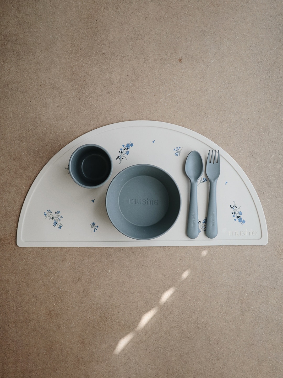 Mushie silicone place mat
